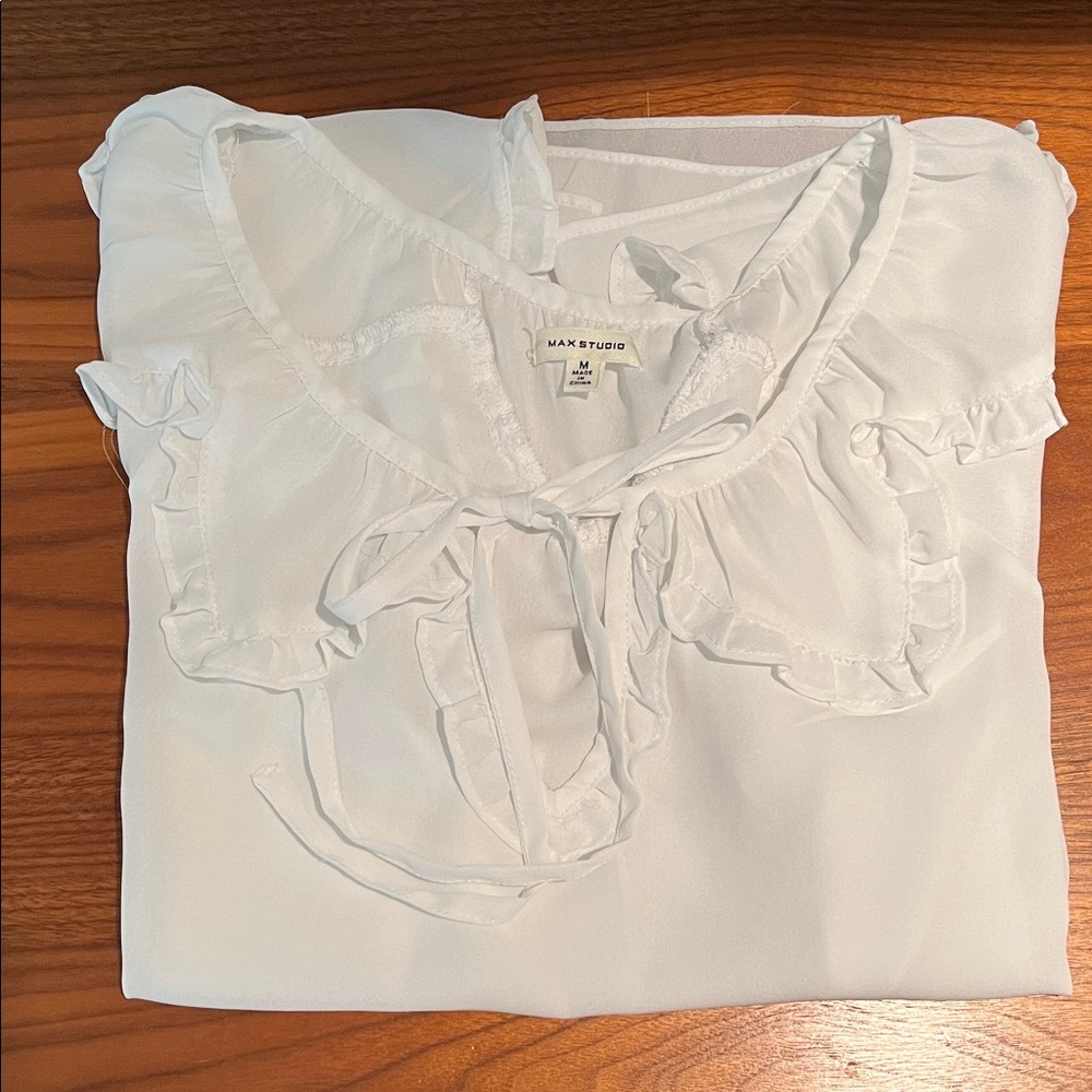 Max Studio White Ruffle Top Size M - Picture 2 of 13